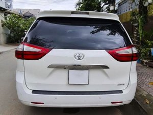 Toyota Sienna       2013 - Cần bán gấp Toyota Sienna năm 2013, màu trắng, nhập khẩu nguyên chiếc xe gia đình