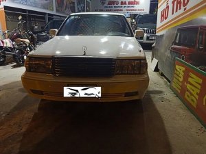 Toyota Crown 1999 - Cần bán Toyota Crown sản xuất năm 1999, màu trắng, nhập khẩu nguyên chiếc