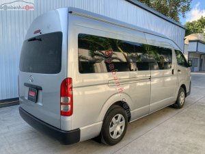 Toyota Hiace 2016 - Bán Toyota Hiace đời 2016, màu bạc, xe nhập còn mới