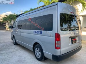 Toyota Hiace 2016 - Bán Toyota Hiace đời 2016, màu bạc, xe nhập còn mới