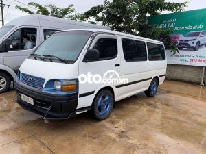 Toyota Hiace 2003 - Cần bán xe Toyota Hiace sản xuất 2003, màu trắng, giá 50tr