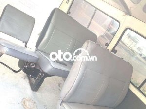 Toyota Hiace 2003 - Cần bán xe Toyota Hiace sản xuất 2003, màu trắng, giá 50tr