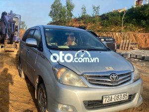 Toyota Innova 2008 - Cần bán Toyota Innova sản xuất 2008, màu bạc, nhập khẩu nguyên chiếc xe gia đình