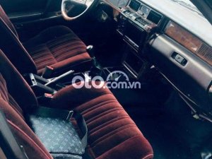 Toyota Crown 1995 - Cần bán gấp Toyota Crown năm sản xuất 1995, màu đen, giá 48tr