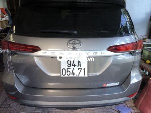 Toyota Fortuner 2020 - Cần bán lại xe Toyota Fortuner năm 2020, màu xám