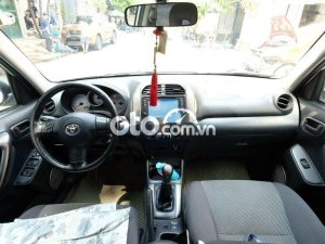Toyota RAV4 2004 - Bán xe Toyota RAV4 đời 2004, màu bạc, nhập khẩu nguyên chiếc