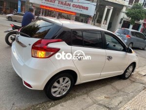 Toyota Yaris 2017 - Cần bán lại xe Toyota Yaris đời 2017, màu trắng, nhập khẩu nguyên chiếc xe gia đình