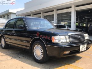 Toyota Crown   Royal Saloon 3.0 AT  1993 - Cần bán gấp Toyota Crown Royal Saloon 3.0 AT sản xuất năm 1993, màu đen, xe nhập, giá tốt