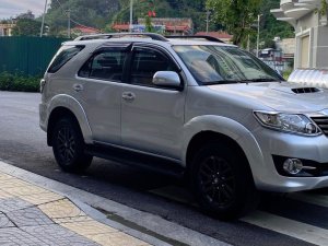 Toyota Fortuner   2.5G 2015 - Cần bán gấp Toyota Fortuner 2.5G sản xuất 2015, màu bạc, giá 650tr