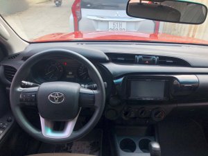 Toyota Hilux   2.4E 4x2 AT 2017 - Bán xe Toyota Hilux 2.4E 4x2 AT sản xuất năm 2017, xe nhập chính chủ