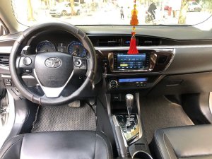 Toyota Corolla  1.8 G  2017 - Cần bán gấp Toyota Corolla Altis 1.8 G 2017, màu bạc xe gia đình