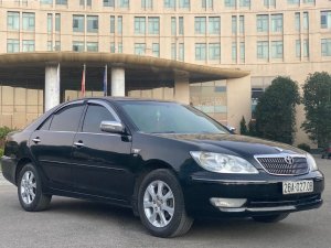 Toyota Camry    2004 - Cần bán Toyota Camry đời 2004, màu đen còn mới