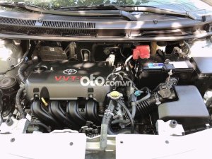 Toyota Vios 2012 - Bán Toyota Vios 1.5E MT đời 2012, màu bạc số sàn giá cạnh tranh