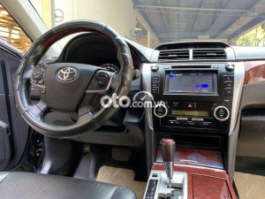 Toyota Camry  2.5Q  2014 - Cần bán lại xe Toyota Camry 2.5Q sản xuất 2014, màu đen, giá tốt
