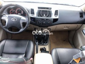 Toyota Hilux MT 2014 - Cần bán lại xe Toyota Hilux MT sản xuất năm 2014, màu xám, nhập khẩu  