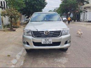 Toyota Hilux 2011 - Bán Toyota Hilux đời 2011, màu bạc, giá chỉ 368 triệu