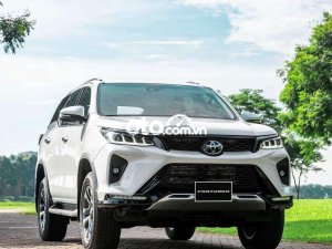 Toyota Fortuner AT 2021 - Bán xe Toyota Fortuner AT sản xuất 2021, màu trắng