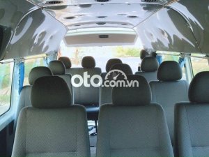 Toyota Hiace     MT 2012 - Bán Toyota Hiace MT sản xuất 2012, màu trắng, nhập khẩu nguyên chiếc