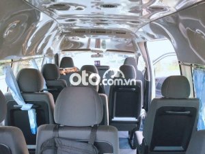 Toyota Hiace     MT 2012 - Bán Toyota Hiace MT sản xuất 2012, màu trắng, nhập khẩu nguyên chiếc