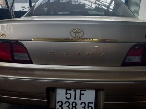 Toyota Camry AT 1997 - Bán xe Toyota Camry đời 1997 giá tốt