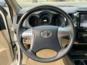 Toyota Fortuner 2.7V 2015 - Bán Toyota Fortuner 2.7V model 2016 sx năm 2015