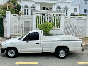Toyota Hilux 2000 - Cần bán Toyota Hilux sản xuất năm 2000, màu trắng, nhập khẩu chính chủ giá cạnh tranh