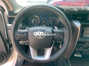 Toyota Fortuner 2.4AT 2019 - Cần bán xe Toyota Fortuner 2.4AT sản xuất 2019, màu trắng, giá tốt