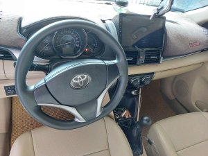 Toyota Vios   E  2017 - Cần bán gấp Toyota Vios E sản xuất 2017, màu trắng, giá tốt