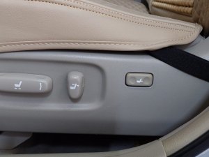 Toyota Camry 2008 - Bán Toyota Camry 2.4 AT năm sản xuất 2008, màu bạc, giá chỉ 410 triệu