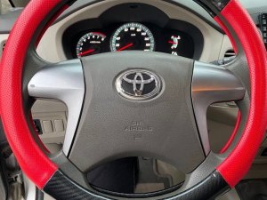 Toyota Innova   E  2015 - Cần bán xe Toyota Innova E năm 2015, màu bạc, 368 triệu