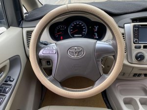 Toyota Innova 2.0G 2015 - Bán Toyota Innova 2.0G sản xuất cuối 2015