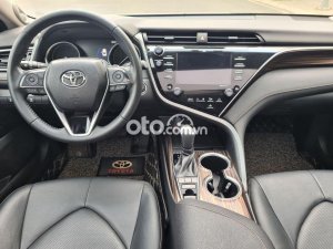 Toyota Camry  2.5Q 2019 - Bán Toyota Camry 2.5Q sản xuất 2019, màu đen