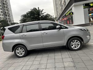 Toyota Innova 2017 - Bán xe Toyota Innova đăng ký lần đầu 2017 xe nhập giá tốt 445tr