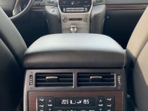 Toyota Land Cruiser VX 4.6 V8 2019 - Bán Toyota Land Cruiser VX 4.6 V8 sản xuất năm 2019