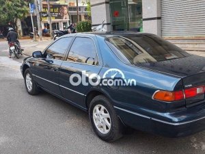 Toyota Camry MT 1999 - Cần bán lại xe Toyota Camry MT năm sản xuất 1999, màu xanh lam, nhập khẩu