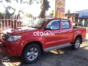 Toyota Hilux 3.0G 4x4 MT 2010 - Bán xe Toyota Hilux 3.0G 4x4 MT năm 2010, màu đỏ, nhập khẩu nguyên chiếc