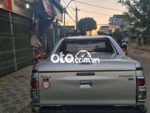 Toyota Hilux  3.0G 4x4MT 2012 - Bán Toyota Hilux 3.0G 4x4MT năm 2012, màu bạc, nhập khẩu nguyên chiếc