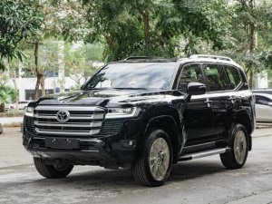 Toyota Land Cruiser 2022 - Màu đen, nhập khẩu nguyên chiếc