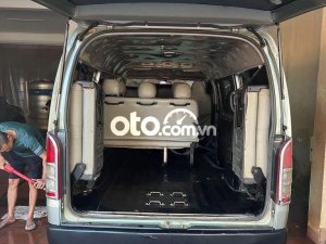 Toyota Hiace 2010 - Bán ô tô Toyota Hiace 3.0MT sản xuất năm 2010, 305 triệu