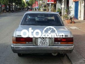 Toyota Crown 2.2MT 1993 - Cần bán xe Toyota Crown 2.2MT sản xuất 1993, màu bạc, nhập khẩu