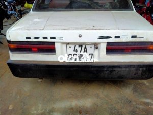 Toyota Corona 2.0 1986 - Cần bán xe Toyota Corona 2.0 sản xuất năm 1986, màu trắng, nhập khẩu nguyên chiếc