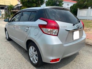 Toyota Yaris G 2016 - Bán Toyota Yaris G năm sản xuất 2016, màu bạc, nhập khẩu nguyên chiếc