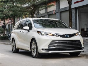 Toyota Sienna 2022 - MT Auto cần bán xe Toyota Sienna Platinum sản xuất năm 2022 đủ màu, giao ngay