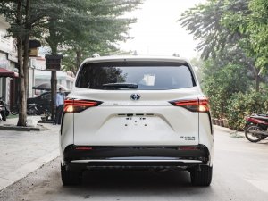 Toyota Sienna 2022 - MT Auto cần bán xe Toyota Sienna Platinum sản xuất năm 2022 đủ màu, giao ngay