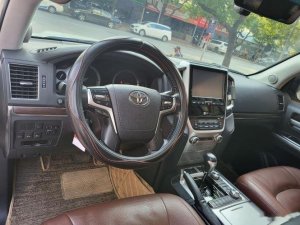 Toyota Land Cruiser 2016 - Cần bán Toyota Land Cruiser VX 4.6 V8 năm 2016, màu trắng