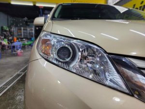 Toyota Sienna 2010 - Bán ô tô Toyota Sienna Limited sx 2010 đi đúng 51.499km