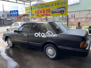 Toyota Crown 1991 - Màu xám, giá cực tốt