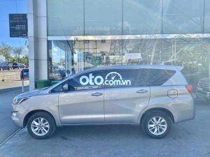 Toyota Innova 2018 - Màu bạc