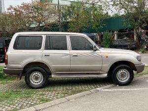 Toyota Land Cruiser 1997 - Bán ô tô Toyota Land Cruiser năm 1997, xe nhập số sàn, giá tốt