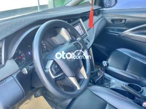 Toyota Innova 2018 - Màu bạc